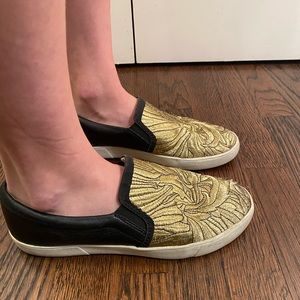 Naturalizar Marianne Slip on Black/Gold Sneakers